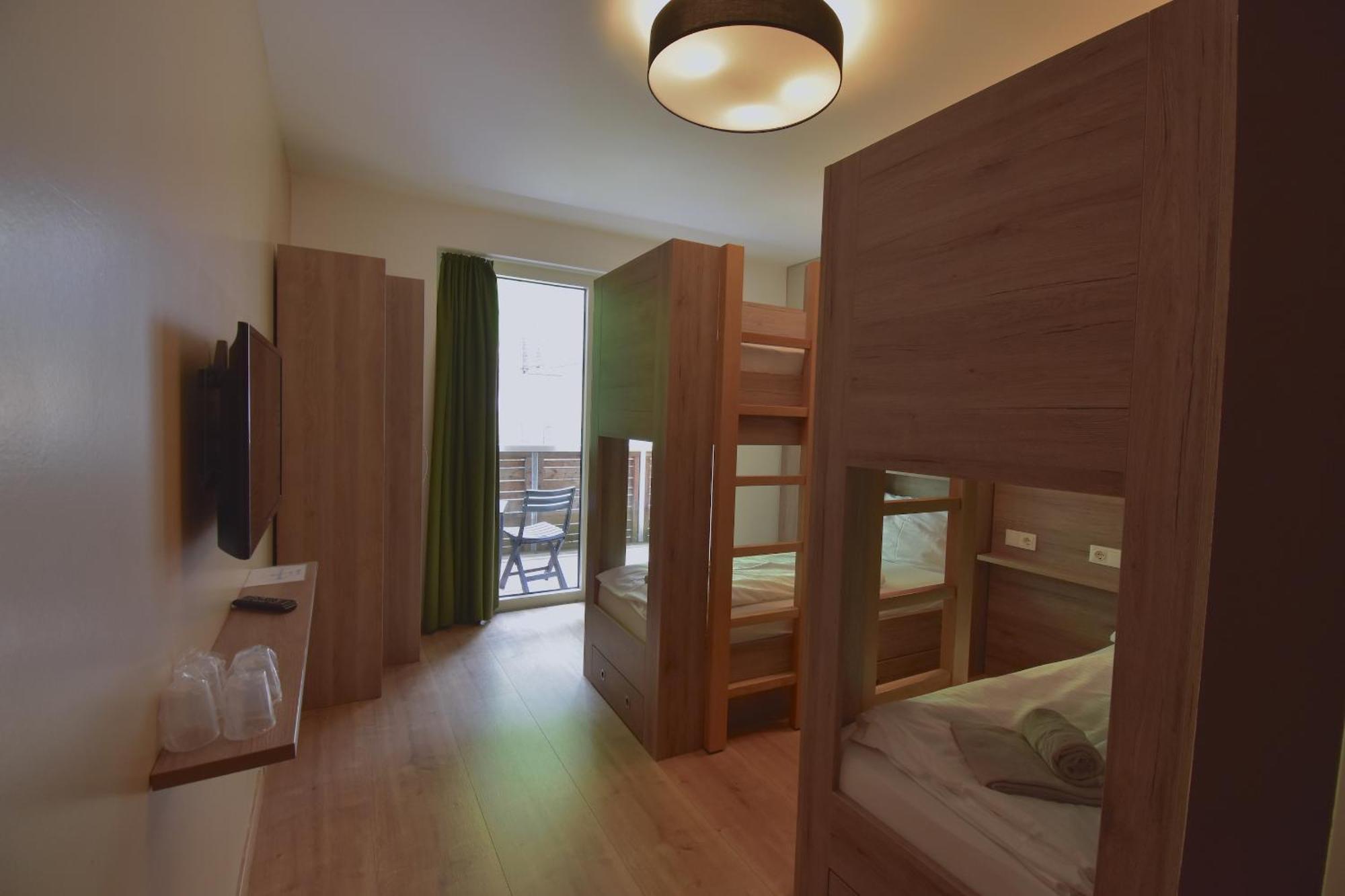 Sporthotel Зедерхаус Екстериор снимка