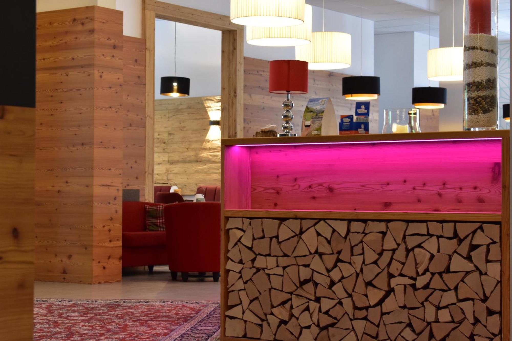 Sporthotel Зедерхаус Екстериор снимка